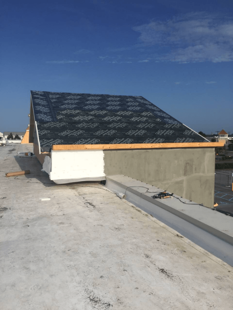 41 Tanger Ocean City metal roof.png